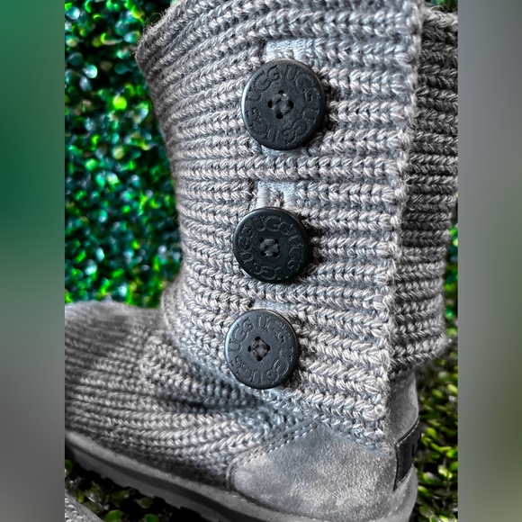 UGG Women’s Classic Cardy Boot 1016555 Charcoal Grey Wool Knit Size 8 - Picture 4 of 6